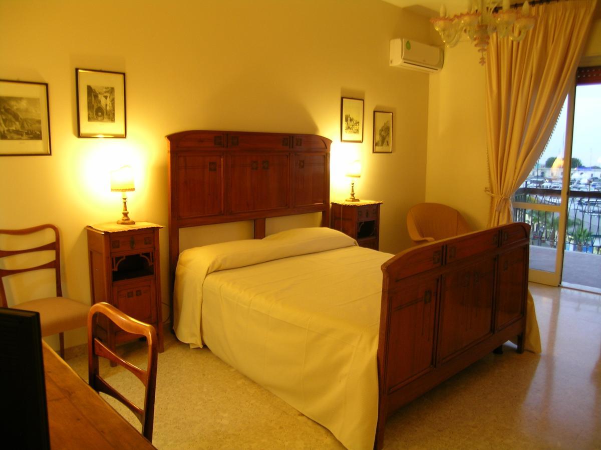Bed and Breakfast B.&B Margaret'S House Milazzo Zewnętrze zdjęcie