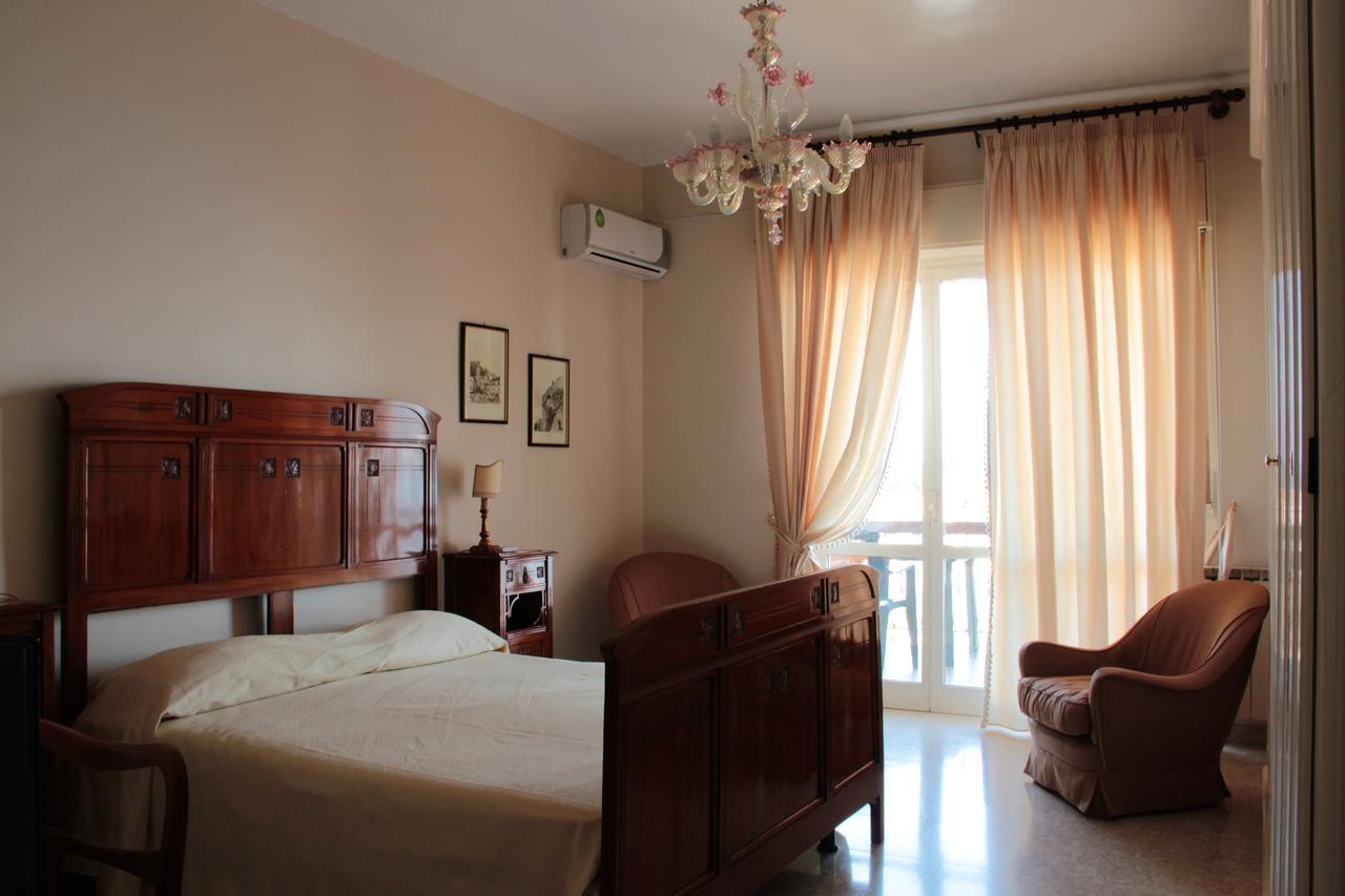 Bed and Breakfast B.&B Margaret'S House Milazzo Zewnętrze zdjęcie